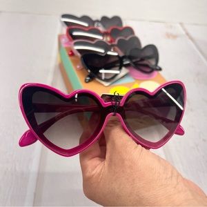 Womens Retro Heart Shaped Plastic Inset Lens‎ Iconic Sunglasses